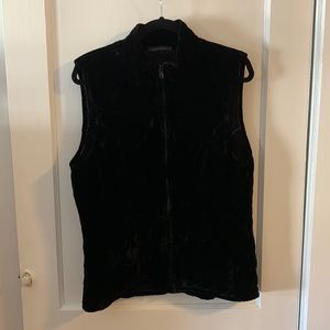 “Velvet” or “Velour” Black Quilted Vest - Cut Loose - MEDIUM - EUC